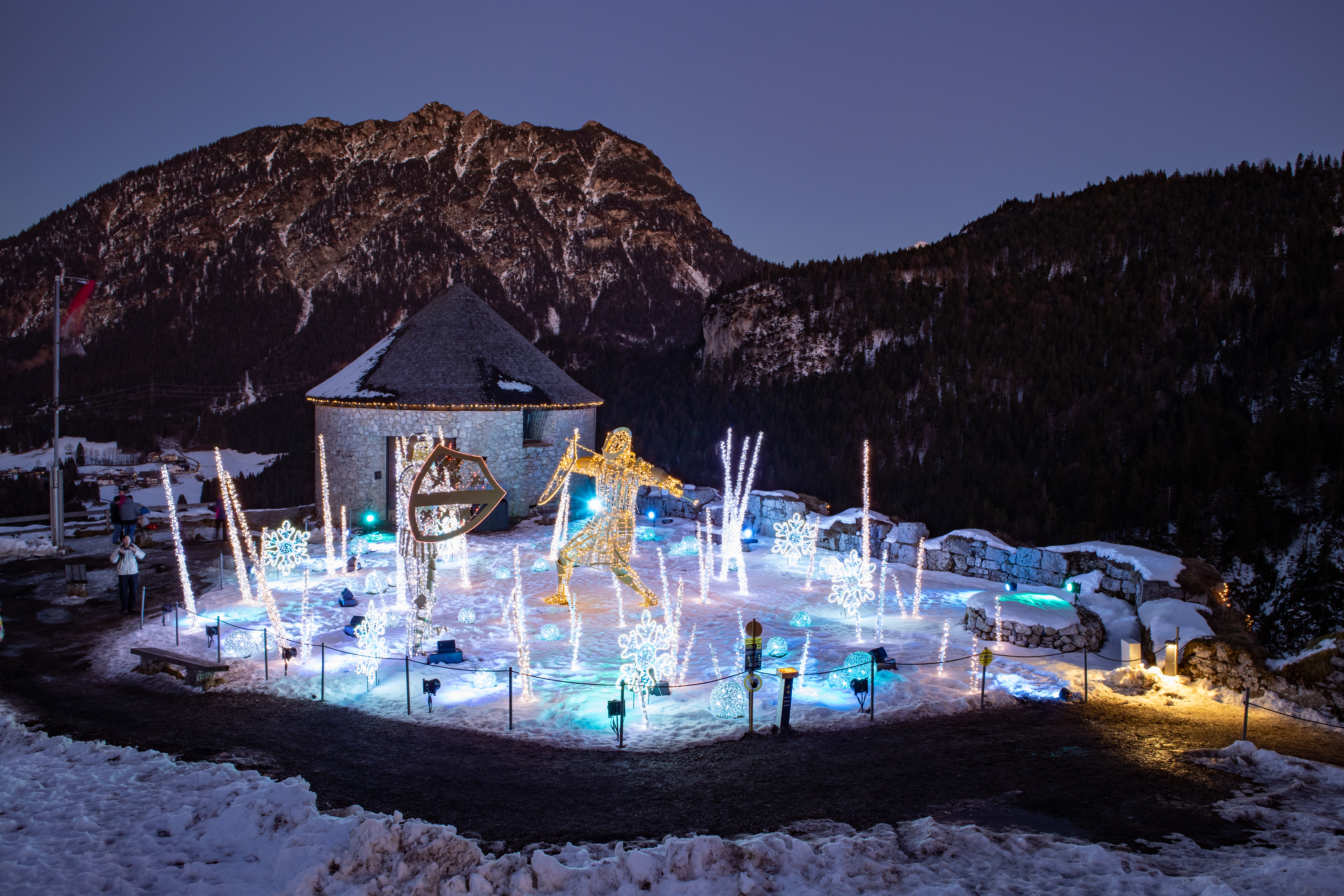 Weihnachtsbeleuchtung Winterbeleuchtung öffentlicher Raum Lichtskulptur Inszenierung